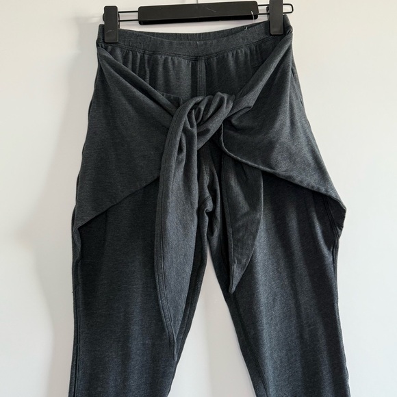 Lululemon Tie One On Pants Leggings Tie Wrap Front Harem Pants Dark Gray Size S - Picture 7 of 12